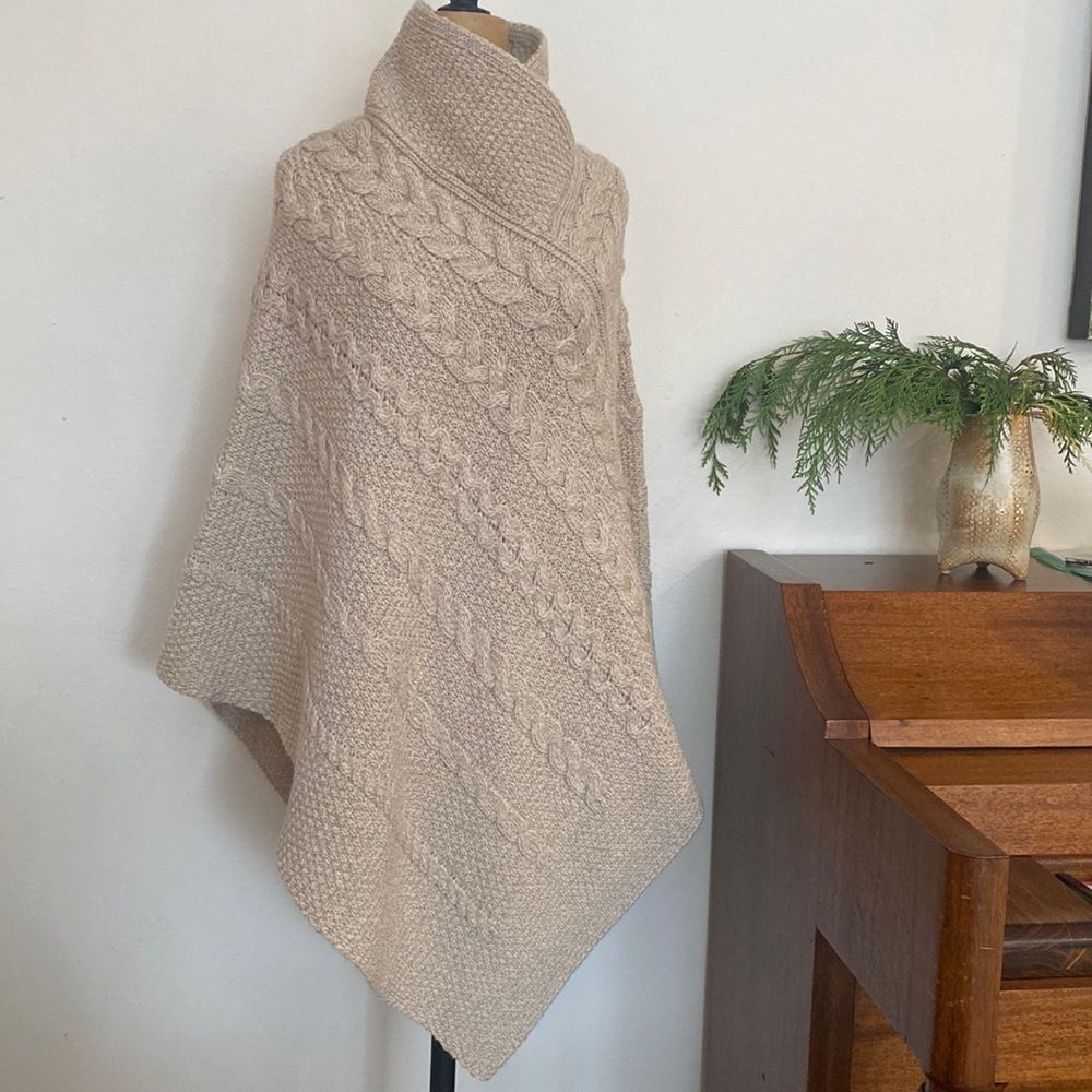 Aran Crafts Ireland Sz M/L 100% Merino Wool Made In Ireland Excellent Condition